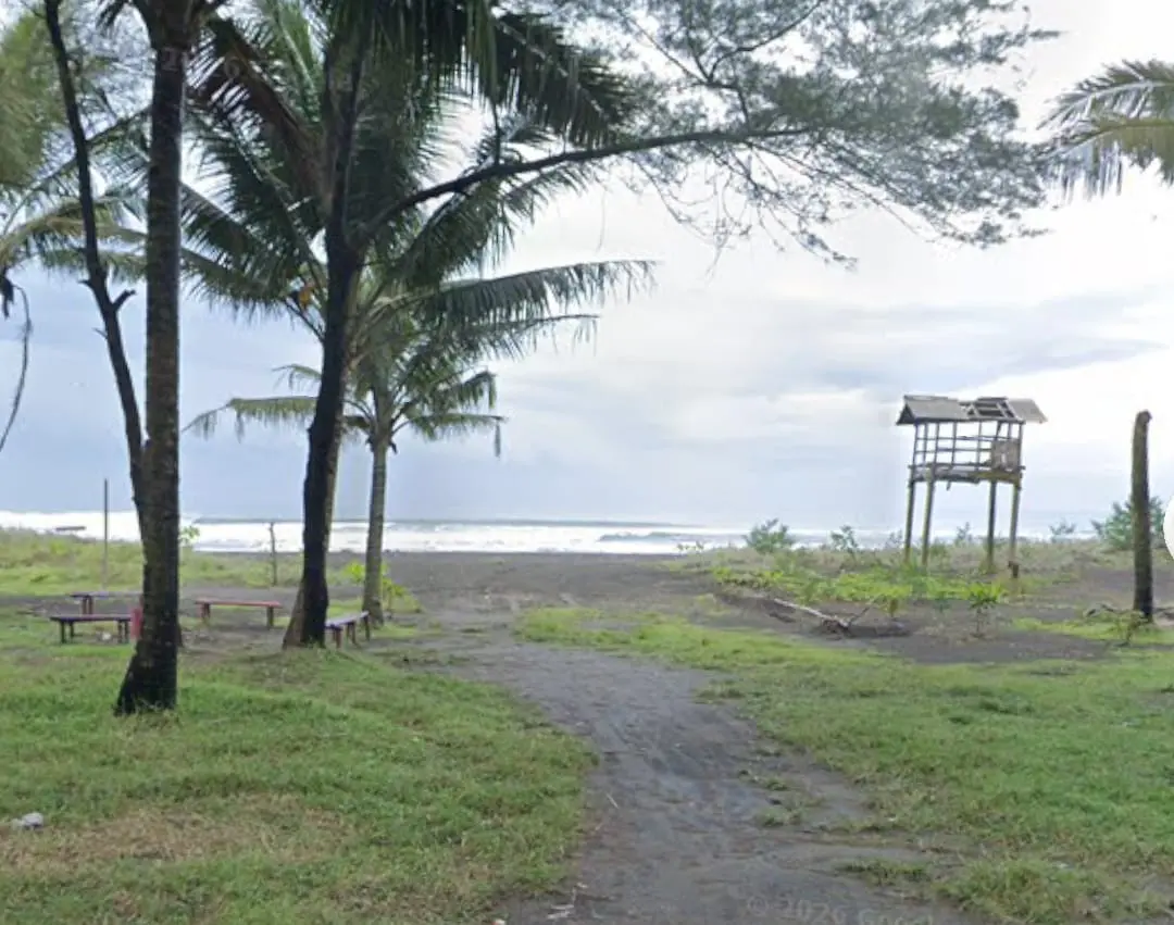 Pantai Wagir Indah: Tempat Bermain di Cilacap yang Selalu Menyenangkan